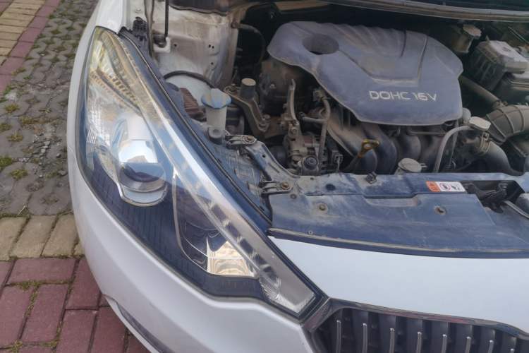 Used Kia K3 2013 1.6L Automatic GLS Engine Bay Right