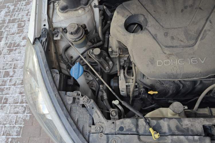 Used Kia K3 2013 1.6L Automatic GL Engine Bay Right