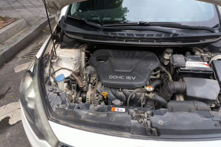 Used Kia K3 2013 1.6L Manual GLS Engine Bay Right
