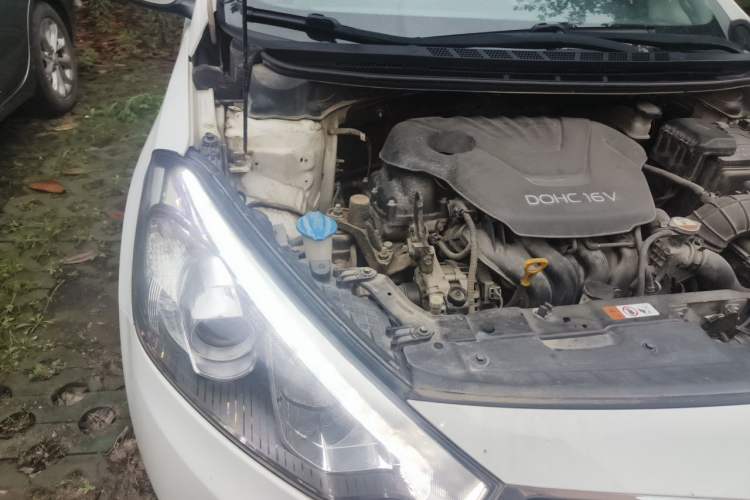 Used Kia K3 2013 1.6L Manual GLS Engine Bay Right