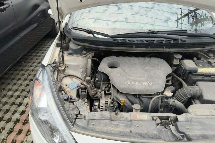 Used Kia K3 2013 1.6L Automatic DLX Engine Bay Right