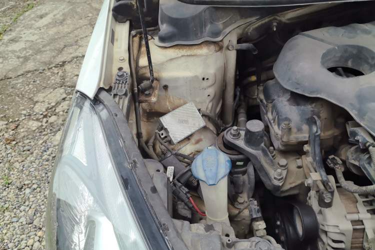 Used Kia K3 2013 1.6L Automatic GLS Engine Bay Right