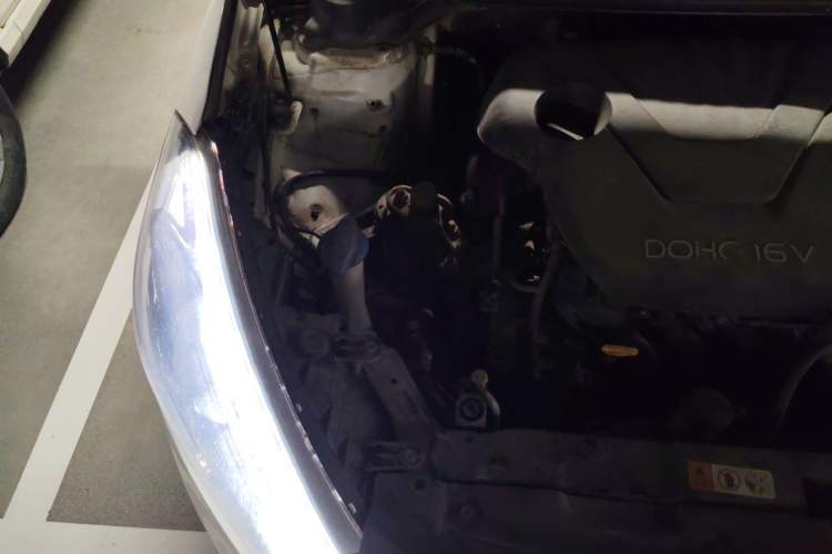 Used Kia K3 2013 1.6L Automatic DLX Engine Bay Right