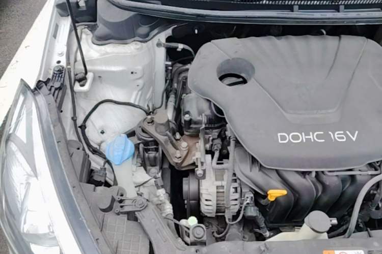 Used Kia K3 2013 1.6L Manual GLS Engine Bay Right