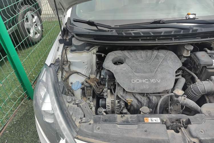 Used Kia K3 2013 1.6L Automatic GLS Engine Bay Right