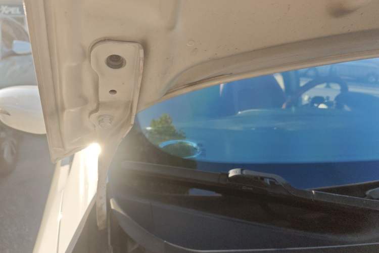 Used Kia K3 2013 1.6L Automatic GLS Engine Bay Right