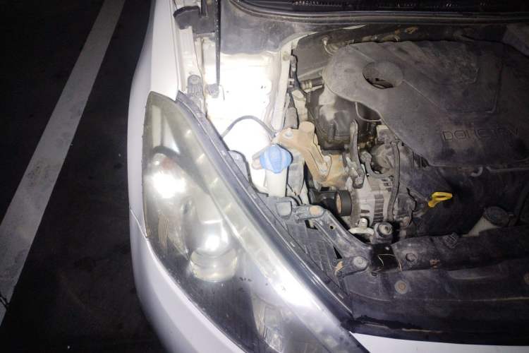 Used Kia K3 2013 1.6L Automatic GLS Engine Bay Right