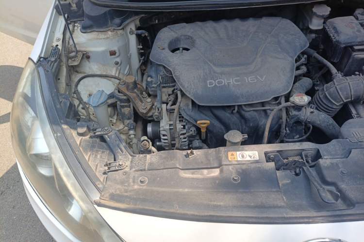 Used Kia K3 2013 1.6L Manual GLS Engine Bay Right