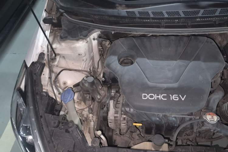 Used Kia K3 2013 1.6L Manual GLS Engine Bay Right