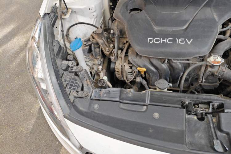 Used Kia K3 2013 1.6L Automatic GLS Engine Bay Right
