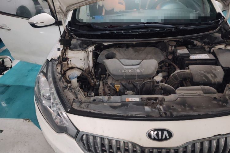 Used Kia K3 2013 1.6L Automatic GLS Engine Bay Right
