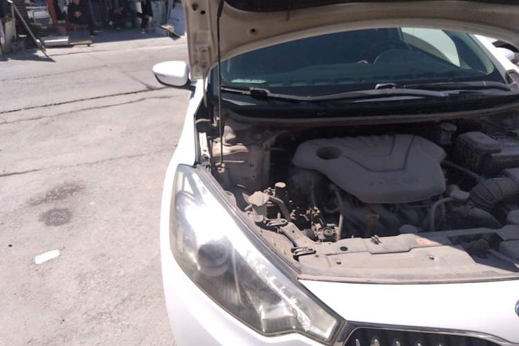 Used Kia K3 2013 1.6L Manual GLS Engine Bay Right