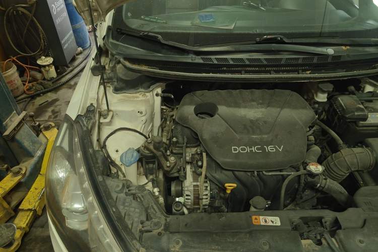 Used Kia K3 2013 1.6L Manual GLS Engine Bay Right