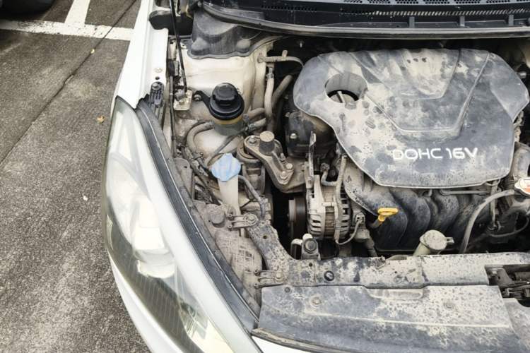 Used Kia K3 2013 1.6L Manual GL Engine Bay Right