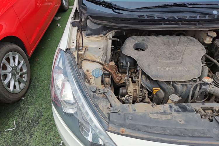 Used Kia K3 2013 1.6L Automatic GLS Engine Bay Right