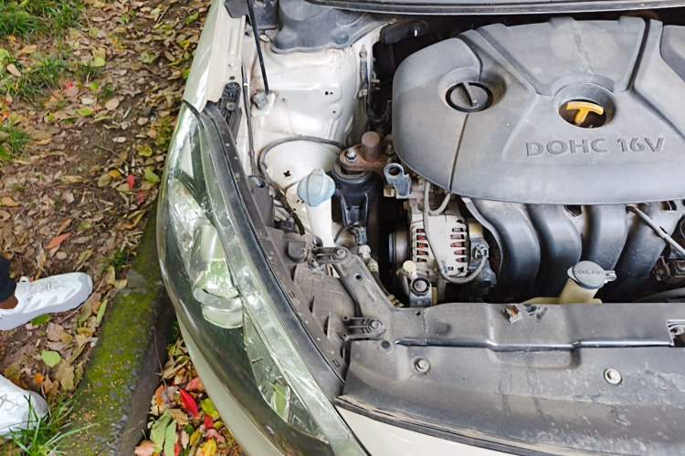 Used Kia K3 2013 1.8L Automatic Premium Engine Bay Right