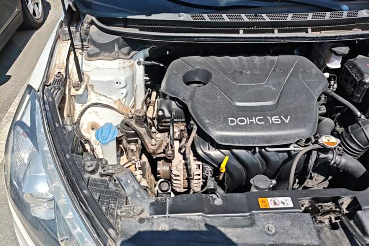 Used Kia K3 2013 1.6L Manual GLS Engine Bay Right