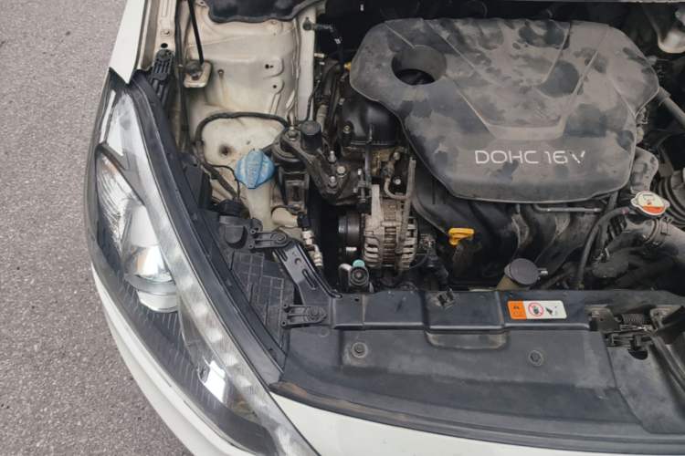 Used Kia K3 2013 1.6L Automatic GLS Engine Bay Right