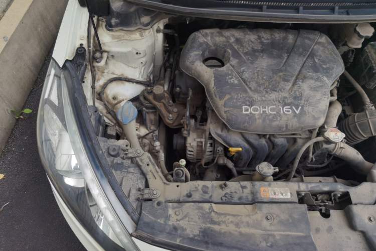 Used Kia K3 2013 1.6L Manual GLS Engine Bay Right