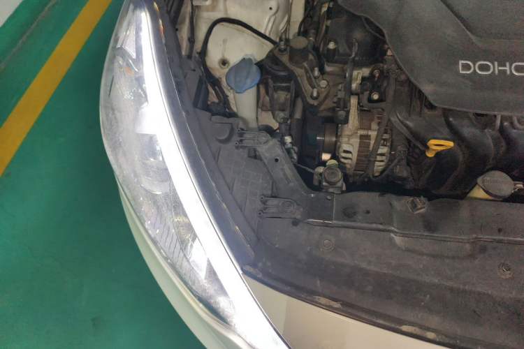 Used Kia K3 2013 1.6L Automatic GLS Engine Bay Right