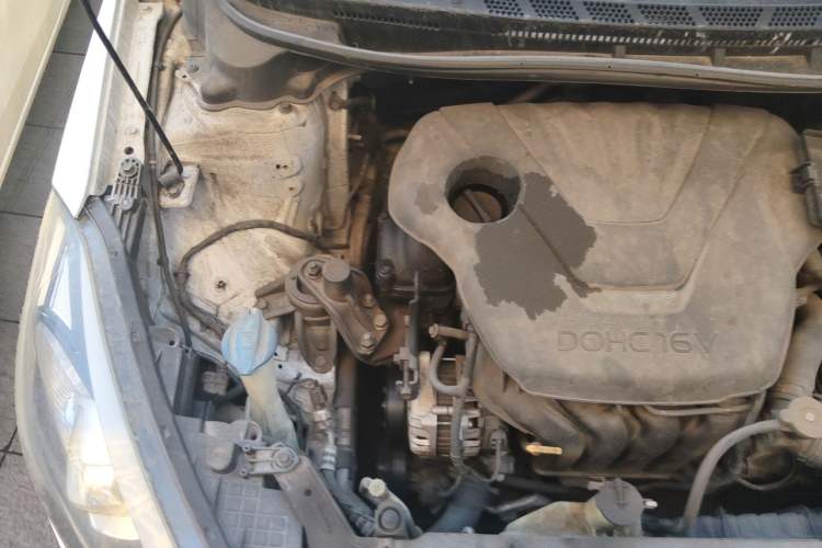 Used Kia K3 2013 1.6L Automatic Premium Engine Bay Right