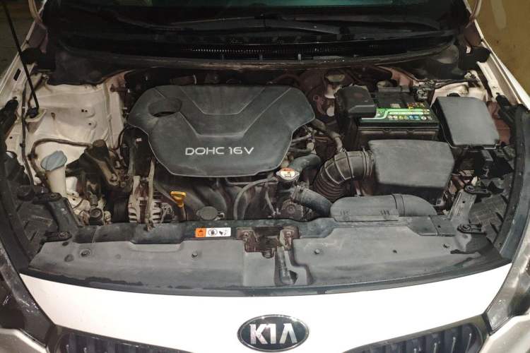Used Kia K3 2013 1.6L Automatic GLS Engine Bay
