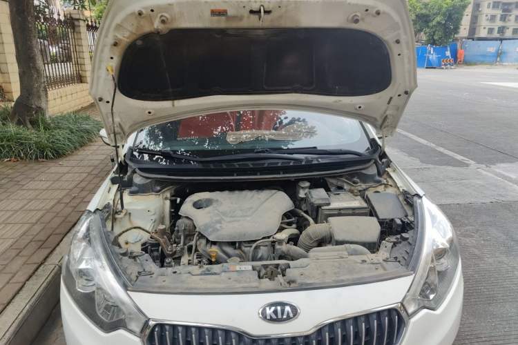 Used Kia K3 2013 1.6L Automatic GLS Engine Bay