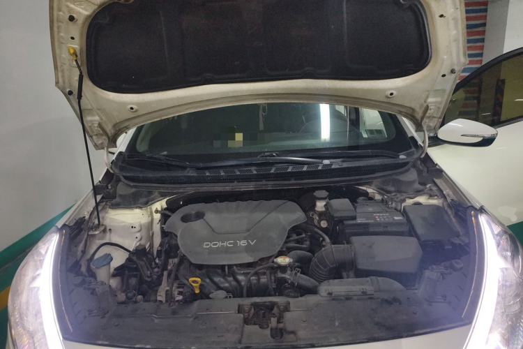 Used Kia K3 2013 1.6L Automatic GLS Engine Bay