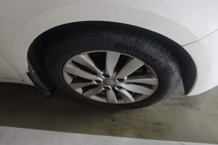 Used Kia K3 2013 1.6L Automatic GLS Exterior 1