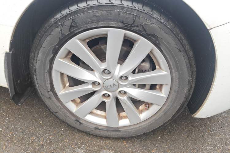 Used Kia K3 2013 1.6L Manual GLS Exterior 1