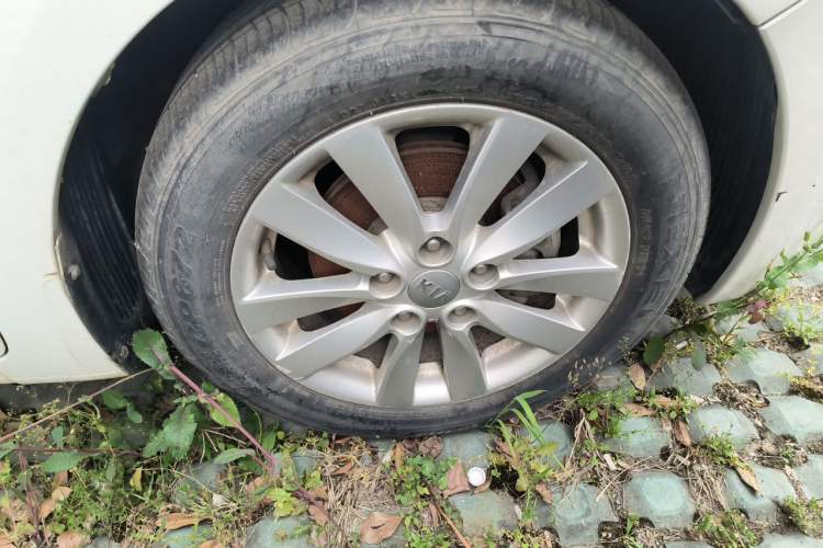Used Kia K3 2013 1.6L Automatic GLS Exterior 1