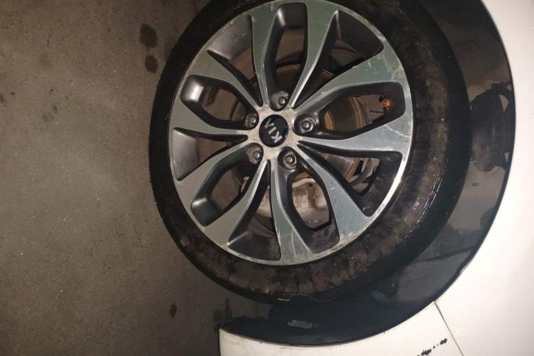 Used Kia K3 2013 1.6L Automatic GLS Exterior 1