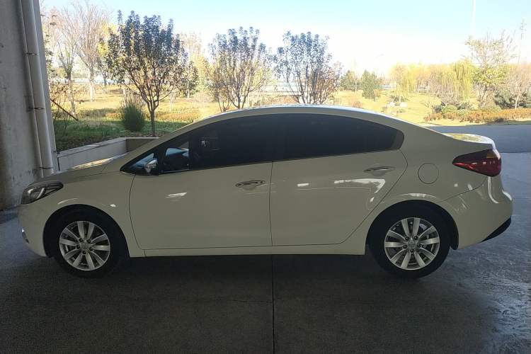 Used Kia K3 2013 1.6L Automatic GLS Exterior 3