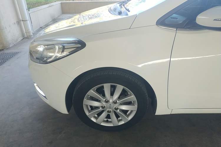 Used Kia K3 2013 1.6L Automatic GLS Exterior 7