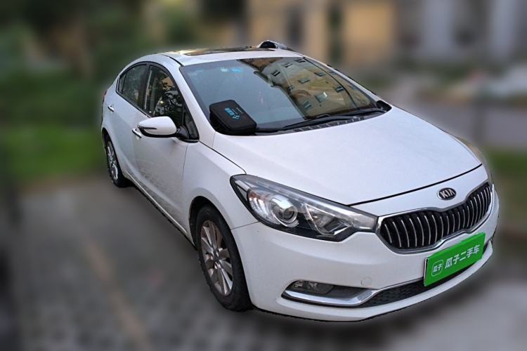 Used Kia K3 2013 1.6L Manual GLS Front Right 45 Deg