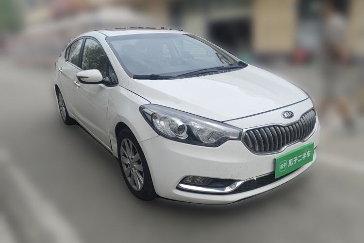 Used Kia K3 2013 1.6L Automatic GLS Front Right 45 Deg