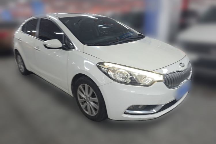 Used Kia K3 2013 1.6L Automatic GLS Front Right 45 Deg