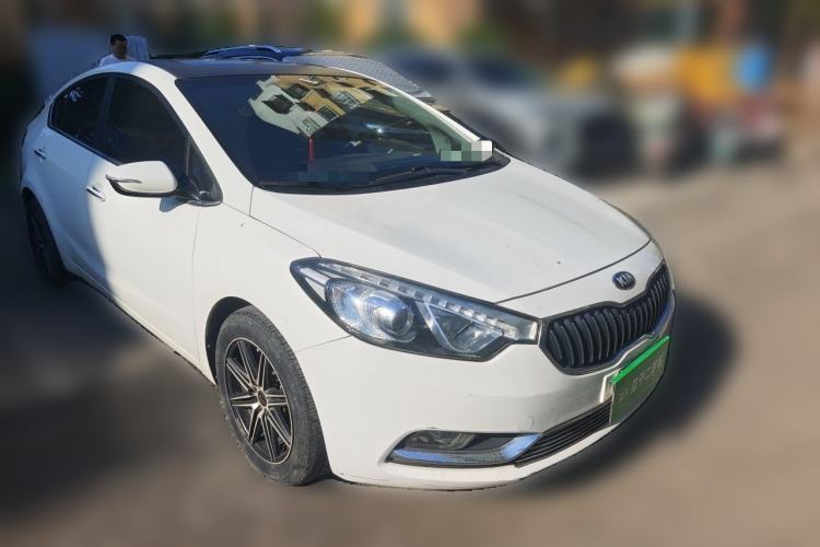 Used Kia K3 2013 1.6L Automatic GLS Front Right 45 Deg