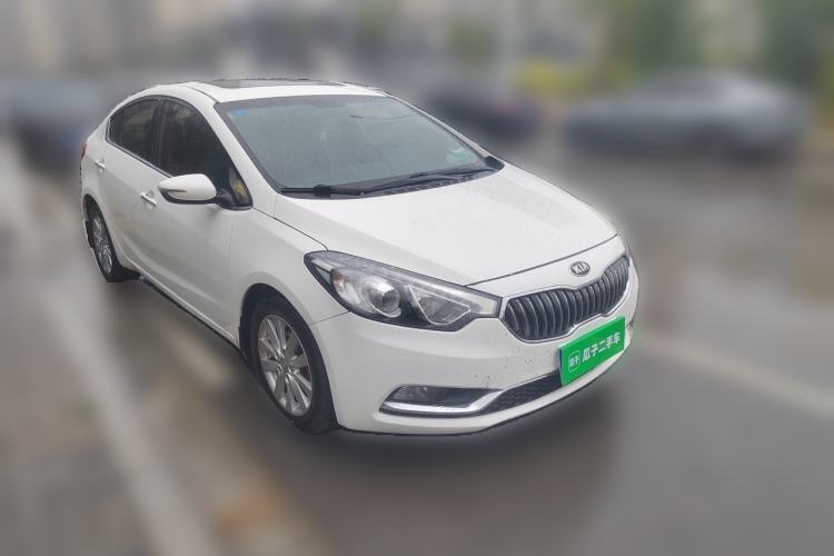 Used Kia K3 2013 1.6L Automatic GLS Front Right 45 Deg