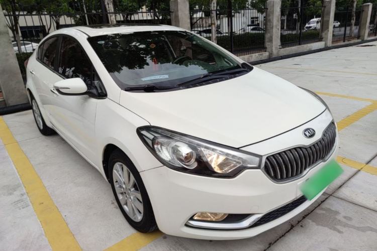 Used Kia K3 2013 1.6L Automatic GLS Front Right 45 Deg