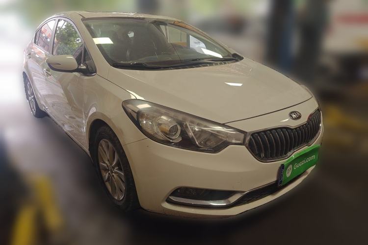 Used Kia K3 2013 1.6L Manual GLS Front Right 45 Deg