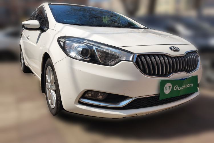 Used Kia K3 2013 1.6L Manual GLS Front Right 45 Deg