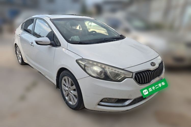 Used Kia K3 2013 1.6L Manual GLS Front Right 45 Deg