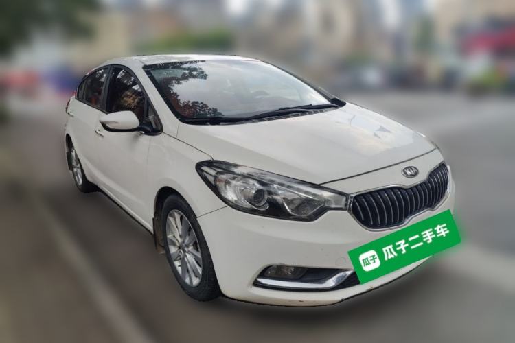 Used Kia K3 2013 1.6L Automatic GLS Front Right 45 Deg