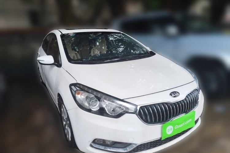 Used Kia K3 2013 1.6L Automatic GLS Front Right 45 Deg