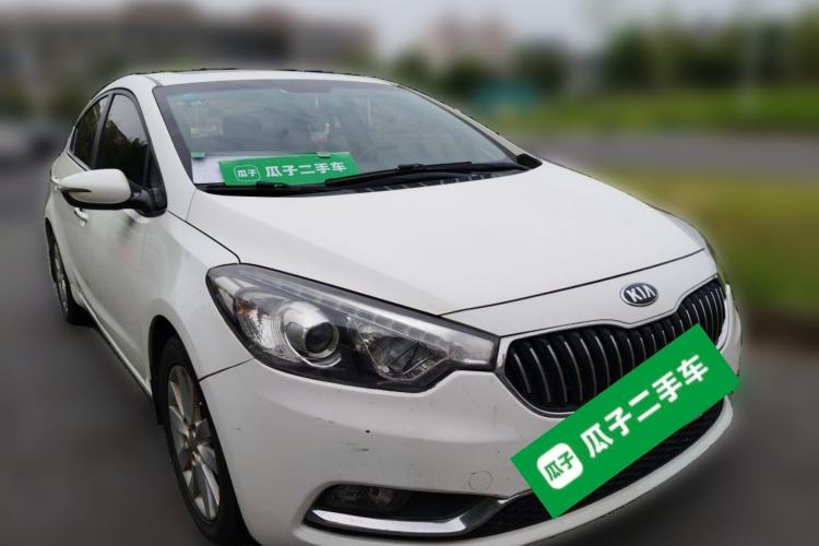 Used Kia K3 2013 1.6L Automatic GLS Front Right 45 Deg