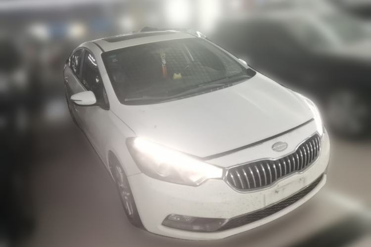 Used Kia K3 2013 1.6L Manual GLS Front Right 45 Deg