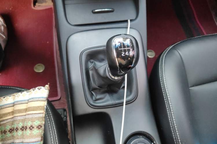 Used Kia K3 2013 1.6L Manual GLS Gear Lever
