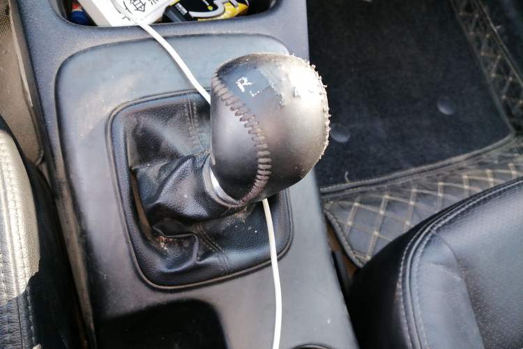 Used Kia K3 2013 1.6L Manual GLS Gear Lever