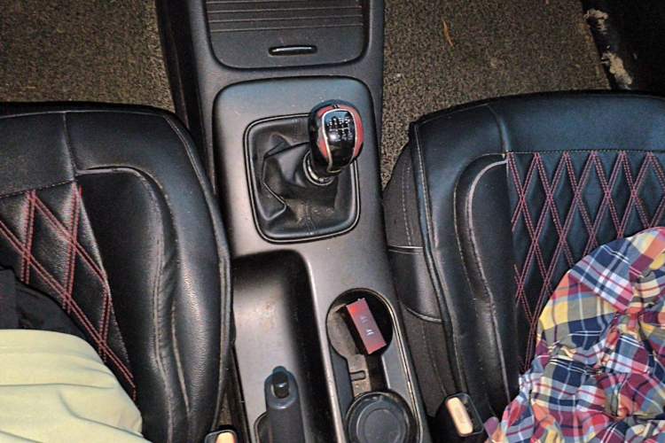 Used Kia K3 2013 1.6L Manual GLS Gear Lever